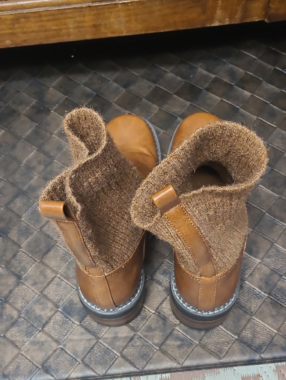 Universal Thread Brown Knit-Top Chelsea Boots - Picture 3 of 4